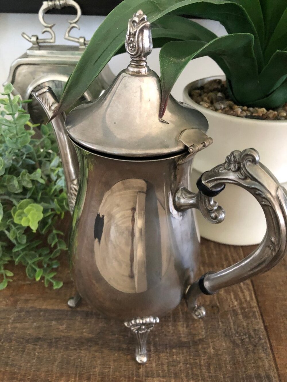 Vintage Leonard Silver Plated Teapot with Floral Elements
